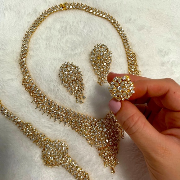 Necklace set - Picture 1 of 3